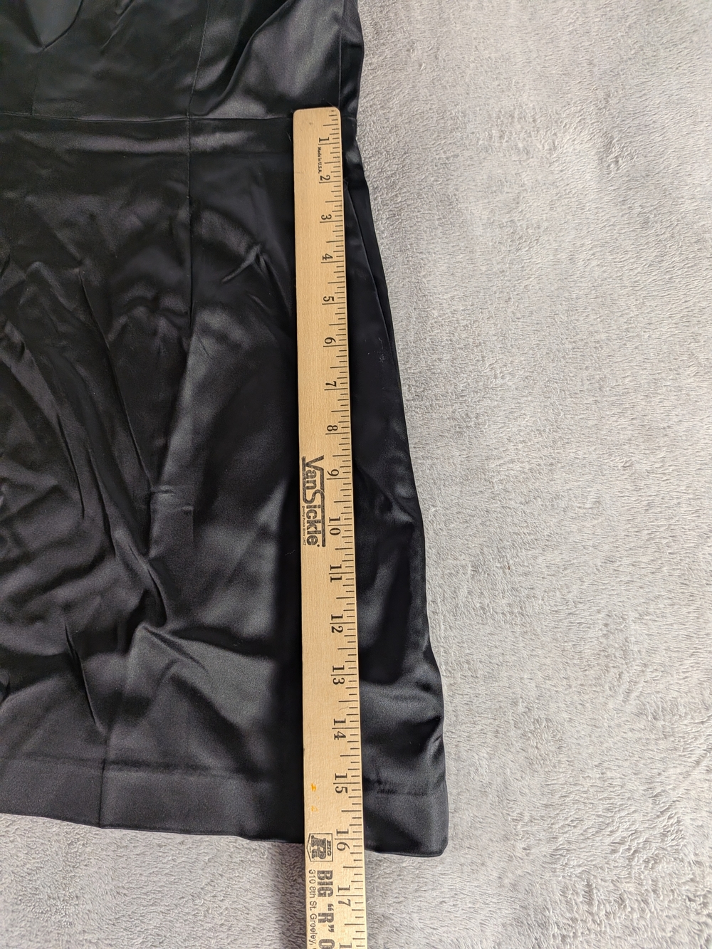 House of Harlow 1960 Black Satin V-Neck Mini Dress - Picture 5 of 6